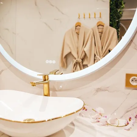 La Suite 176 - Piscine Privee, Spa, Hammam A Reims Apartment *