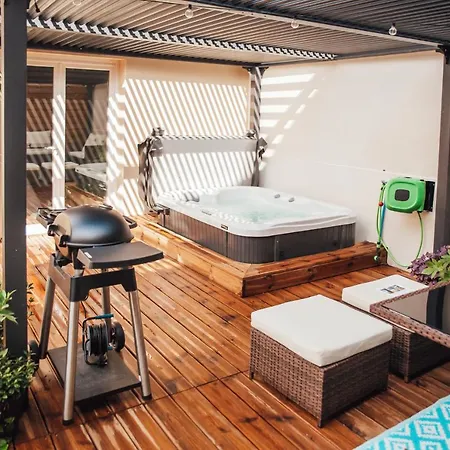 Apartment La Suite 176 - Piscine Privee, Spa, Hammam A Reims